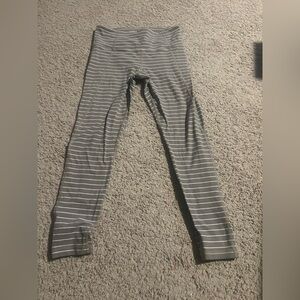 Athleta Striped Leggings Minimalist Clean Girl sporty yoga/pilates Athleisure S